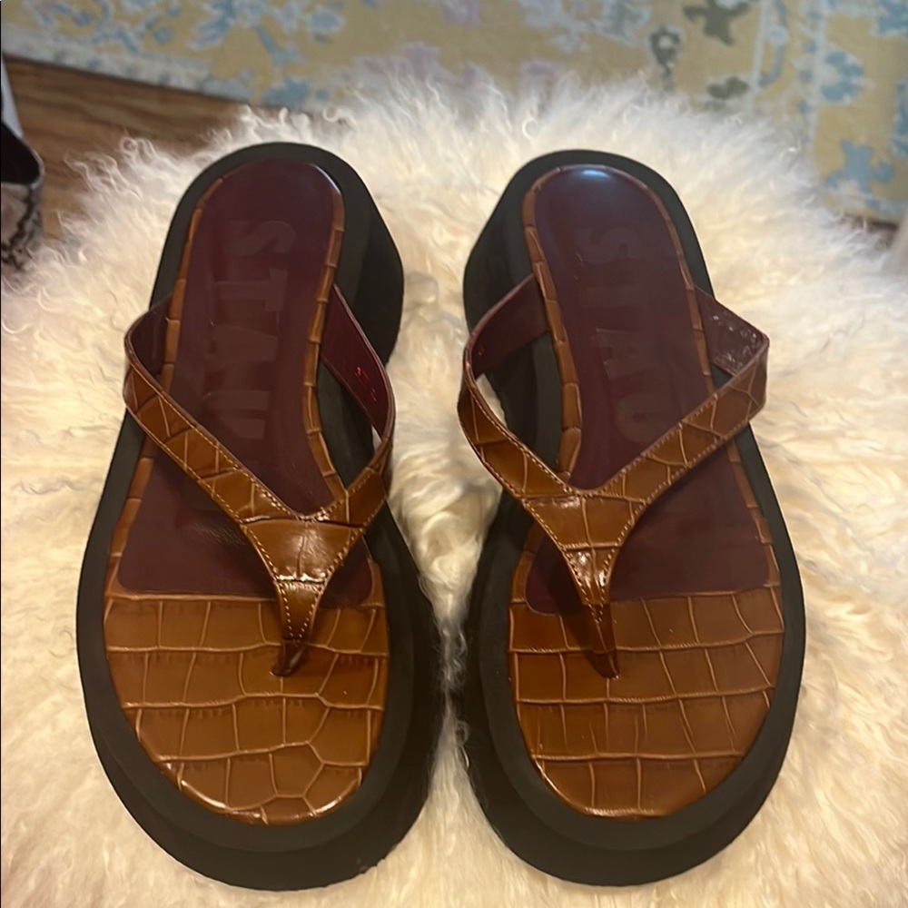 STAUD Brown Croc-Embossed Sandals